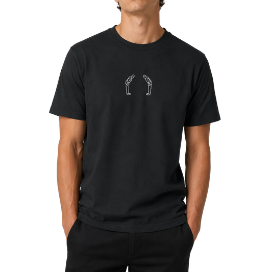 'Rei' Embroidered T-shirt - Black & White